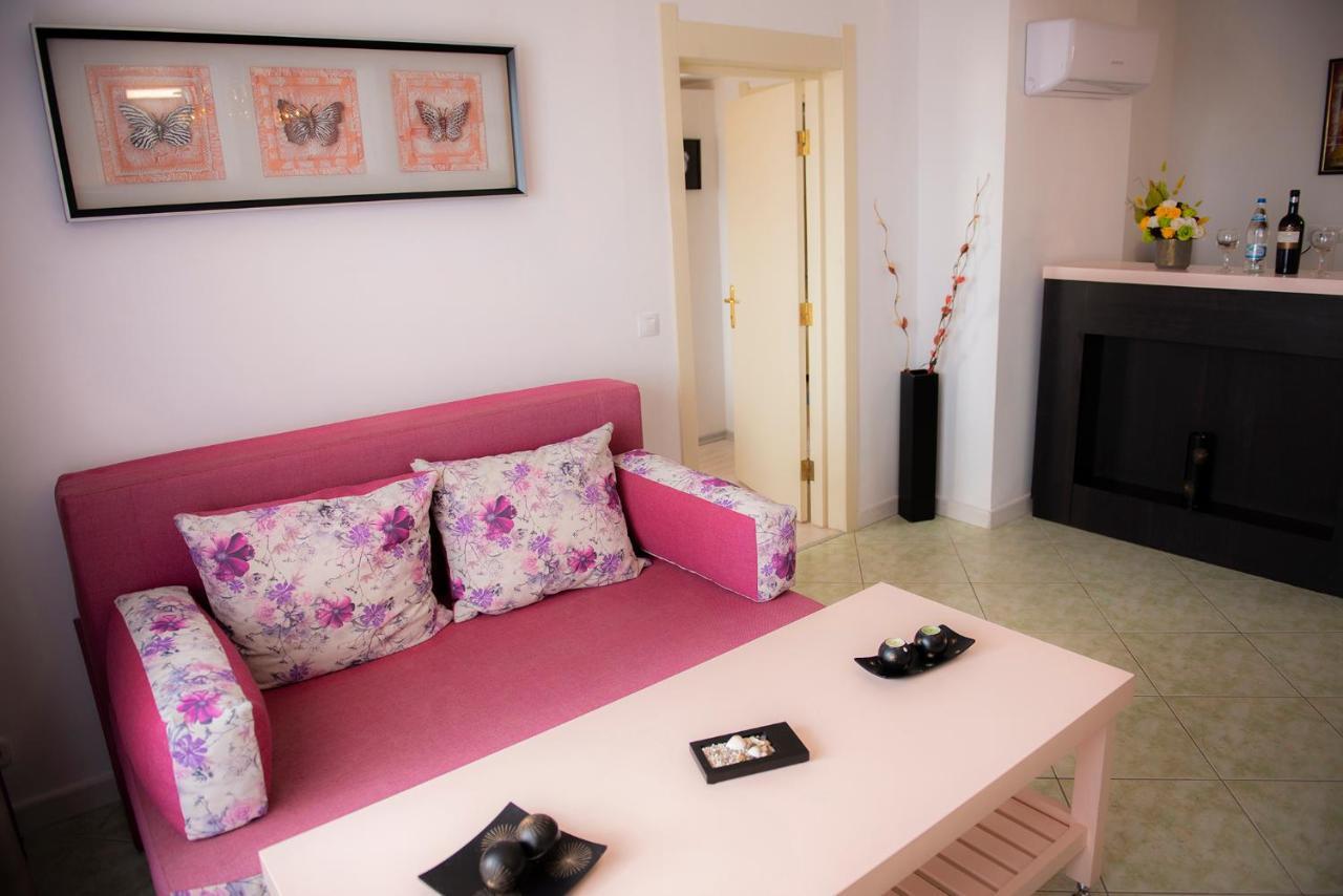 Majestic Half Board & Mamaia